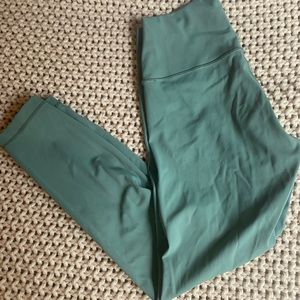 Lululemon wunder under leggings